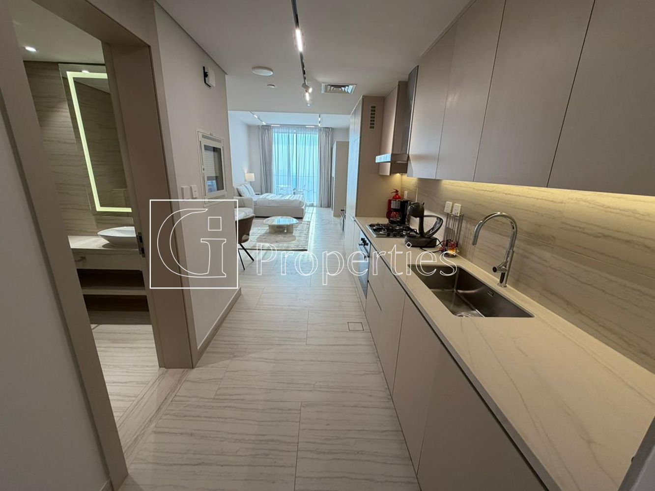 Ready to move In | Pool view | 2 cheques - 4