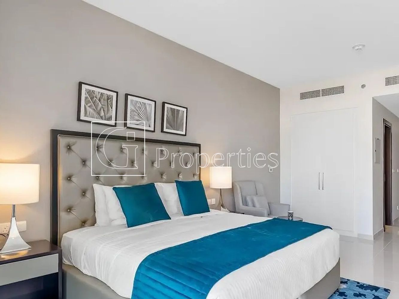 Elegant Studio | Bright Layout | With Parking - 10