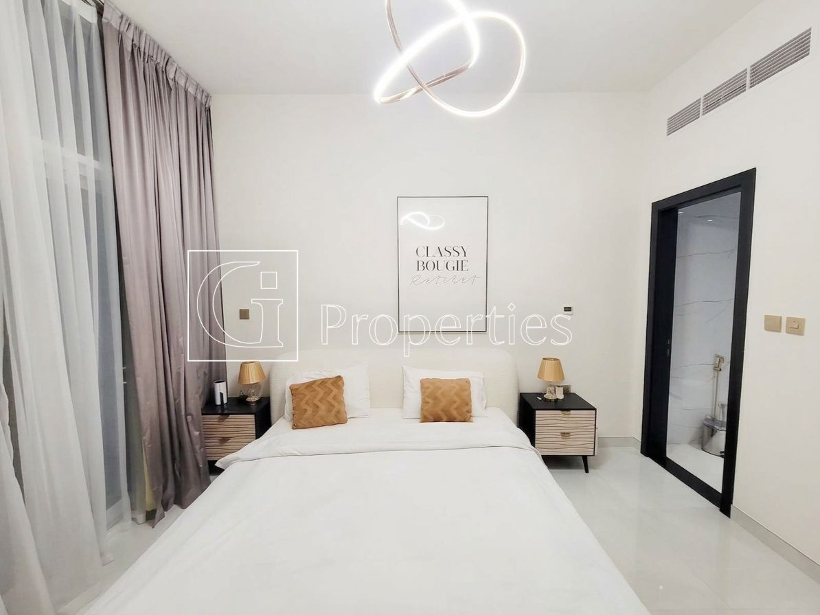 Fully Furnsihed | Brand New | Skyline View - 6