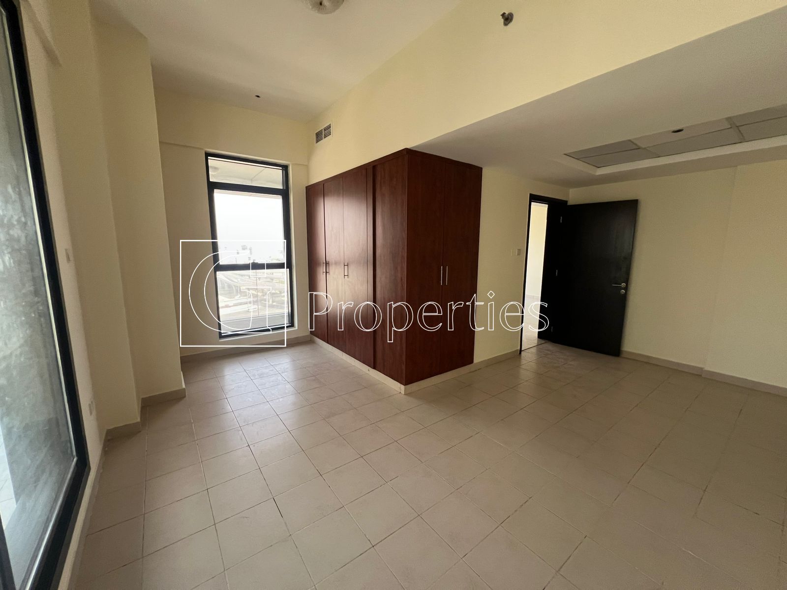 12 Cheques | Unfurnished | Price option - 4