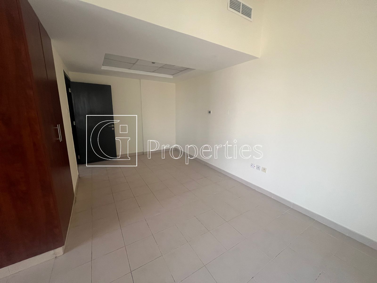 12 Cheques | Unfurnished | Price option - 8