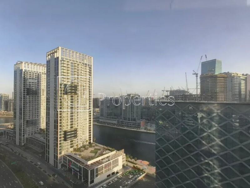 Vacant | Glass Partition | Prime Location - 10