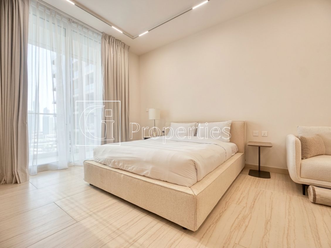 Brand New | Furnished | Pool View | 4 Cheques - 5