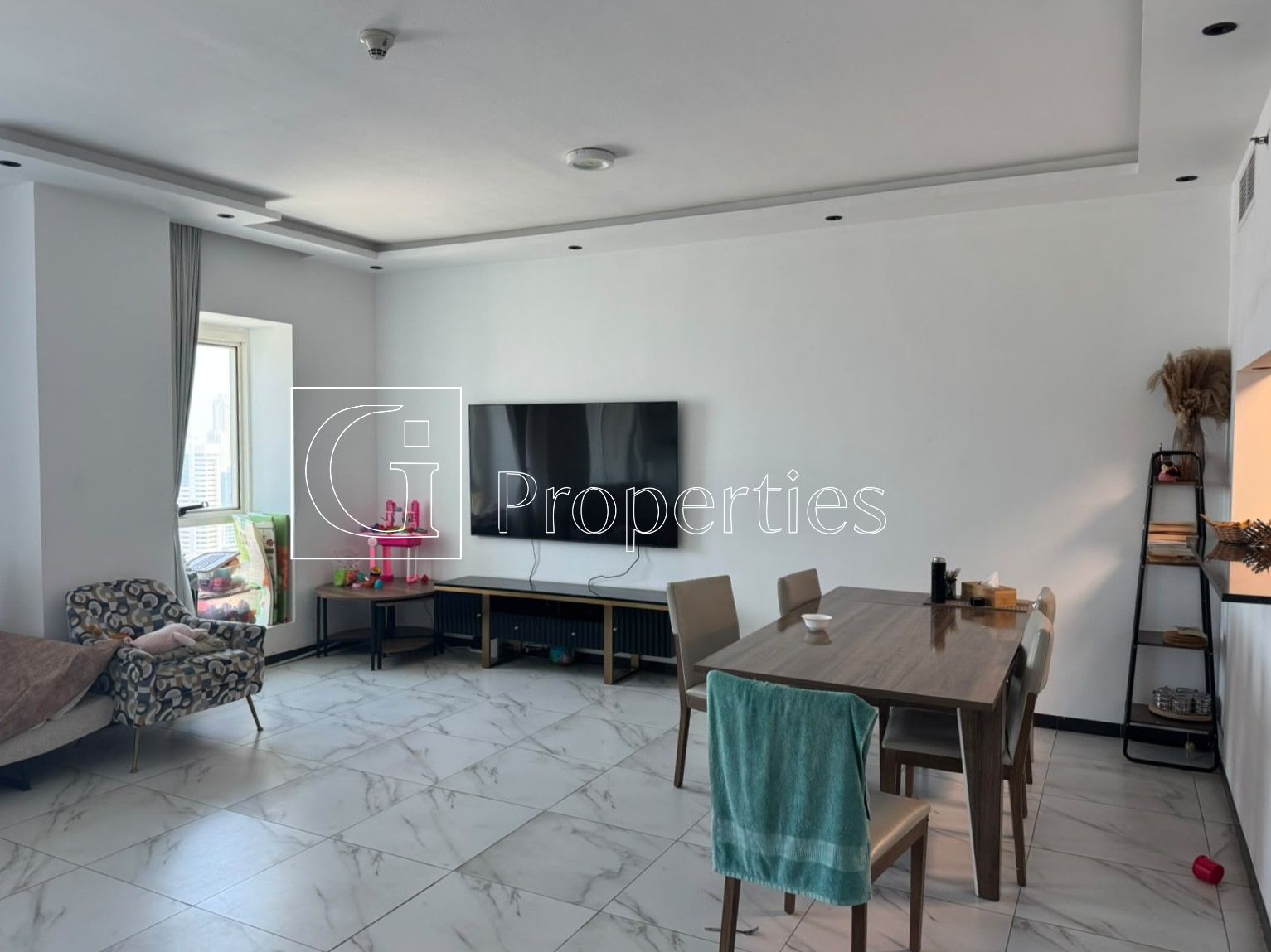 Upgraded | Furnished I Maid | High Floor - 1