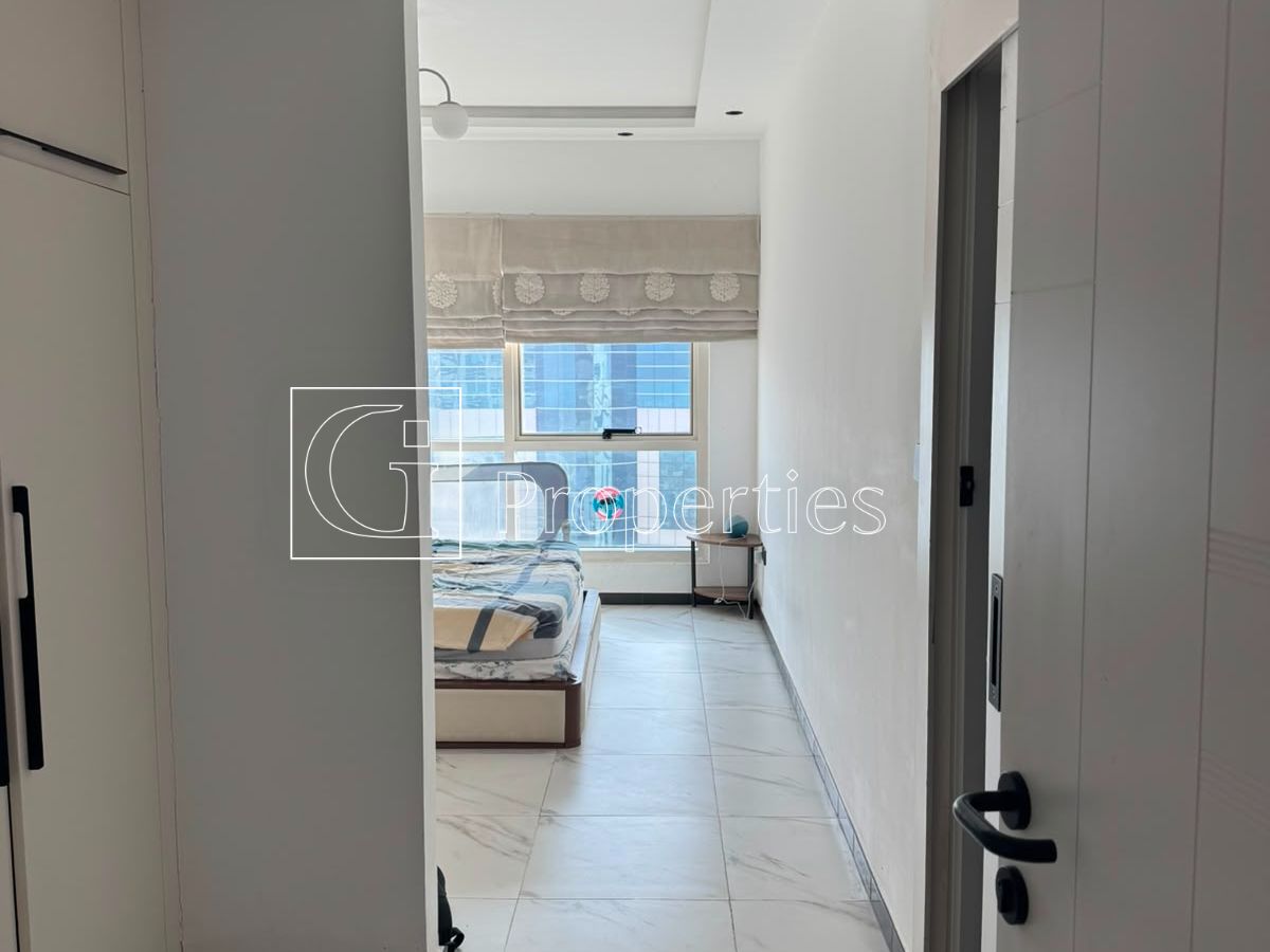 Upgraded | Furnished I Maid | High Floor - 6