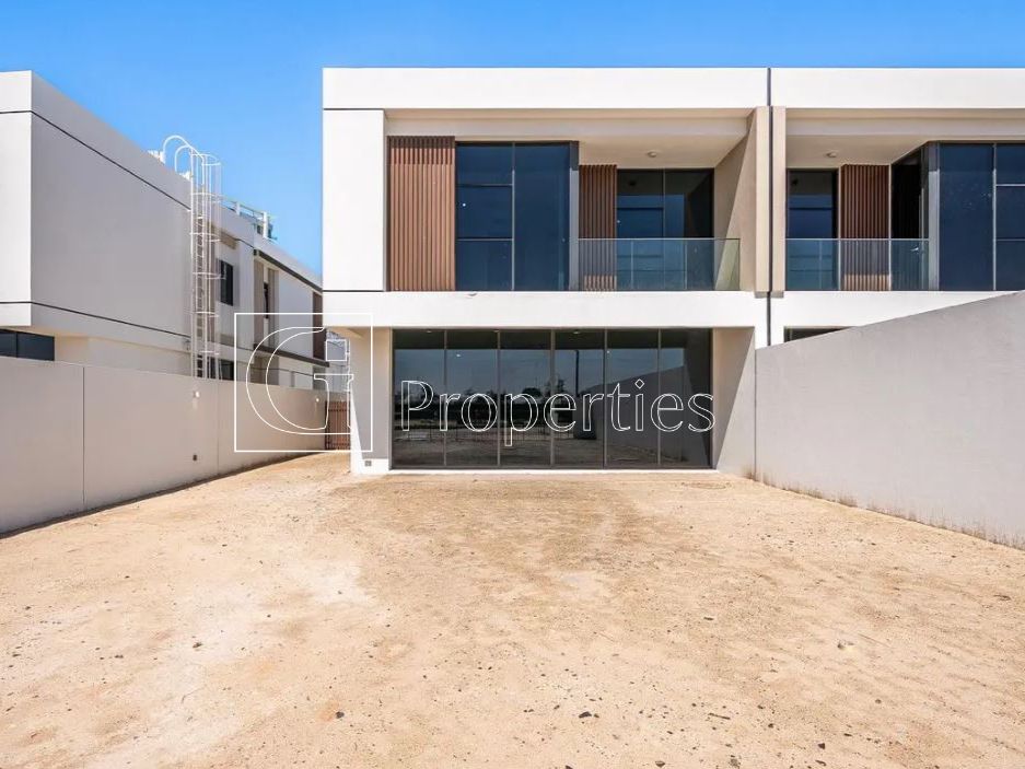 Twin Villa | Spacious Layout | Burj Khalifa Facing - 1