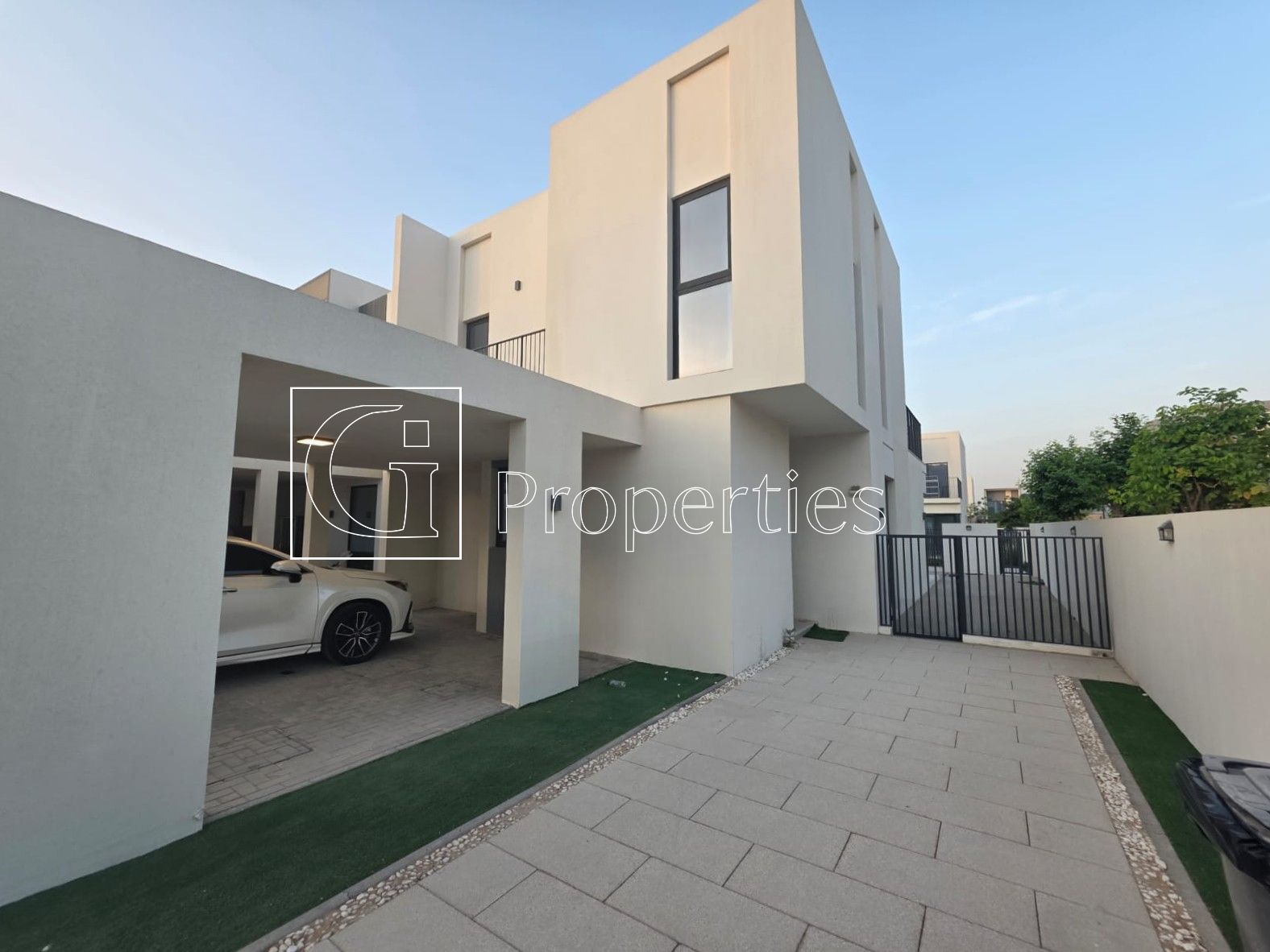 Spacious | Unfurnished | Vacant | Ready to Move - 1