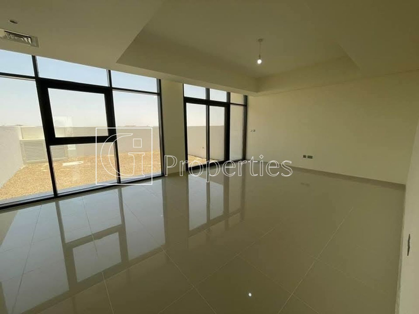 Spacious Layout | Family Living | High Investment - 1