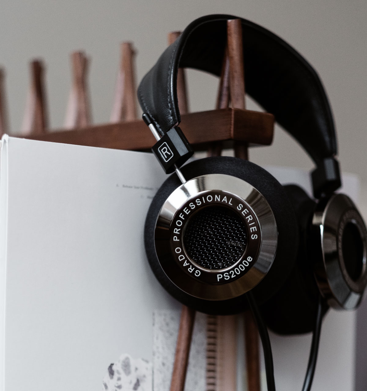 editorial-4-sr80x.jpg