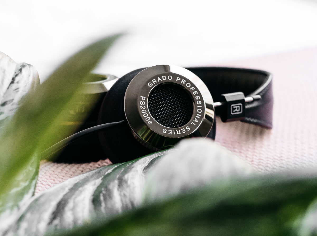 Grado Labs SR225x Headphones_1.jpeg