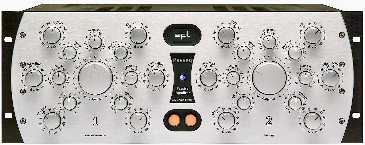 csm_Passeq_front_bd96822569.jpg
