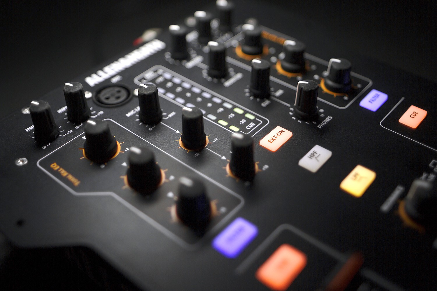Allen & Heath Xone 23C 4 Canaux & Carte Son Intégré