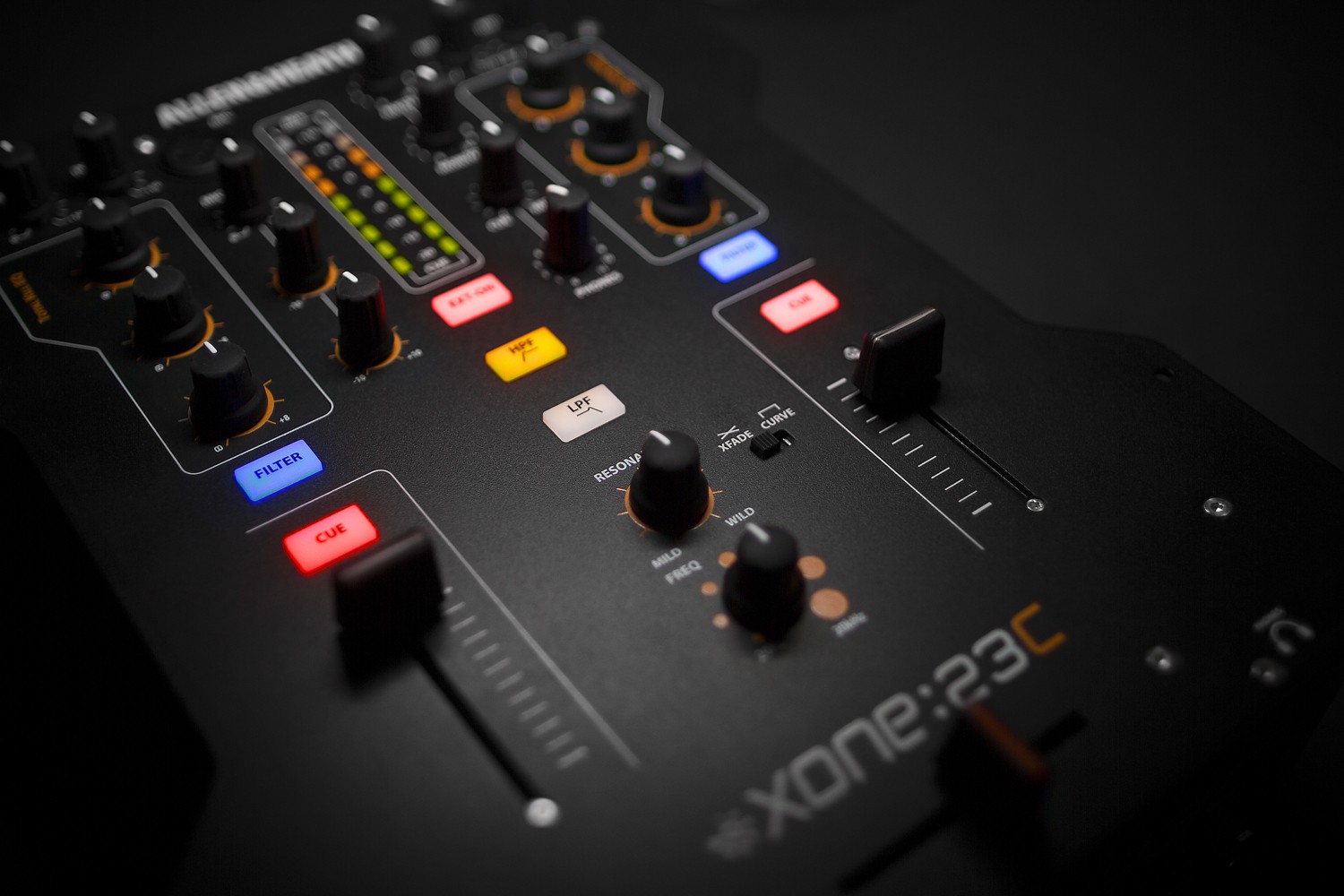 Allen & Heath Xone 23C 4 Canaux & Carte Son Intégré
