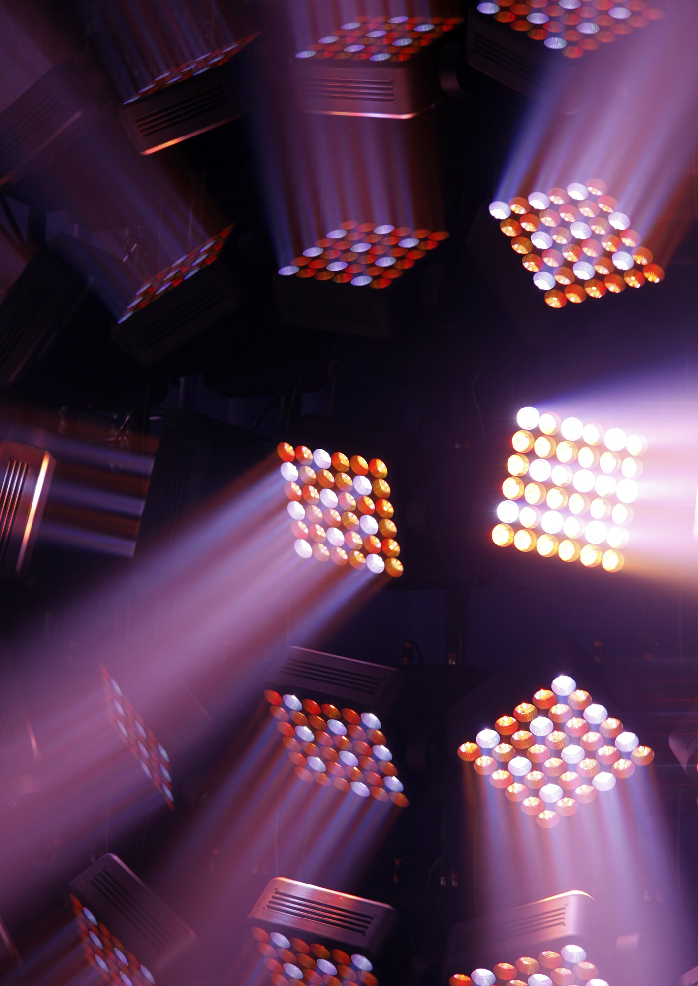 AYRTON MAGICPANEL™ 602 - LED RGBW 36 x 15W