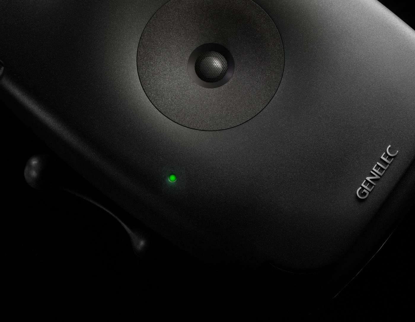 GENELEC 8351 AWM Enceinte Active de Monitoring avec DSP Intégré (La Paire)