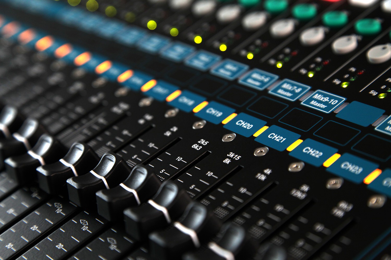 Allen & Heath QU-24