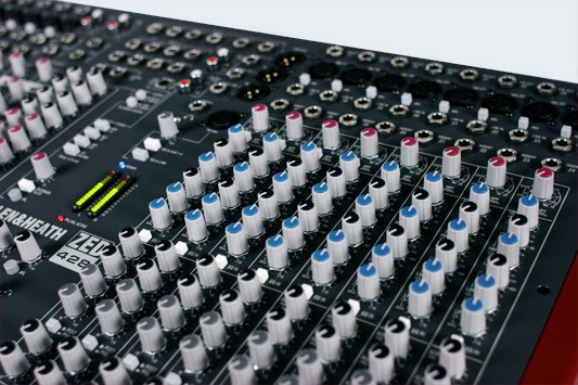 Allen & Heath ZED-428 Console de Mixage 4 Bus 24 Entrées