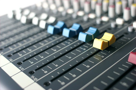 Allen & Heath ZED-12FX Console de Mixage 6 Entrées