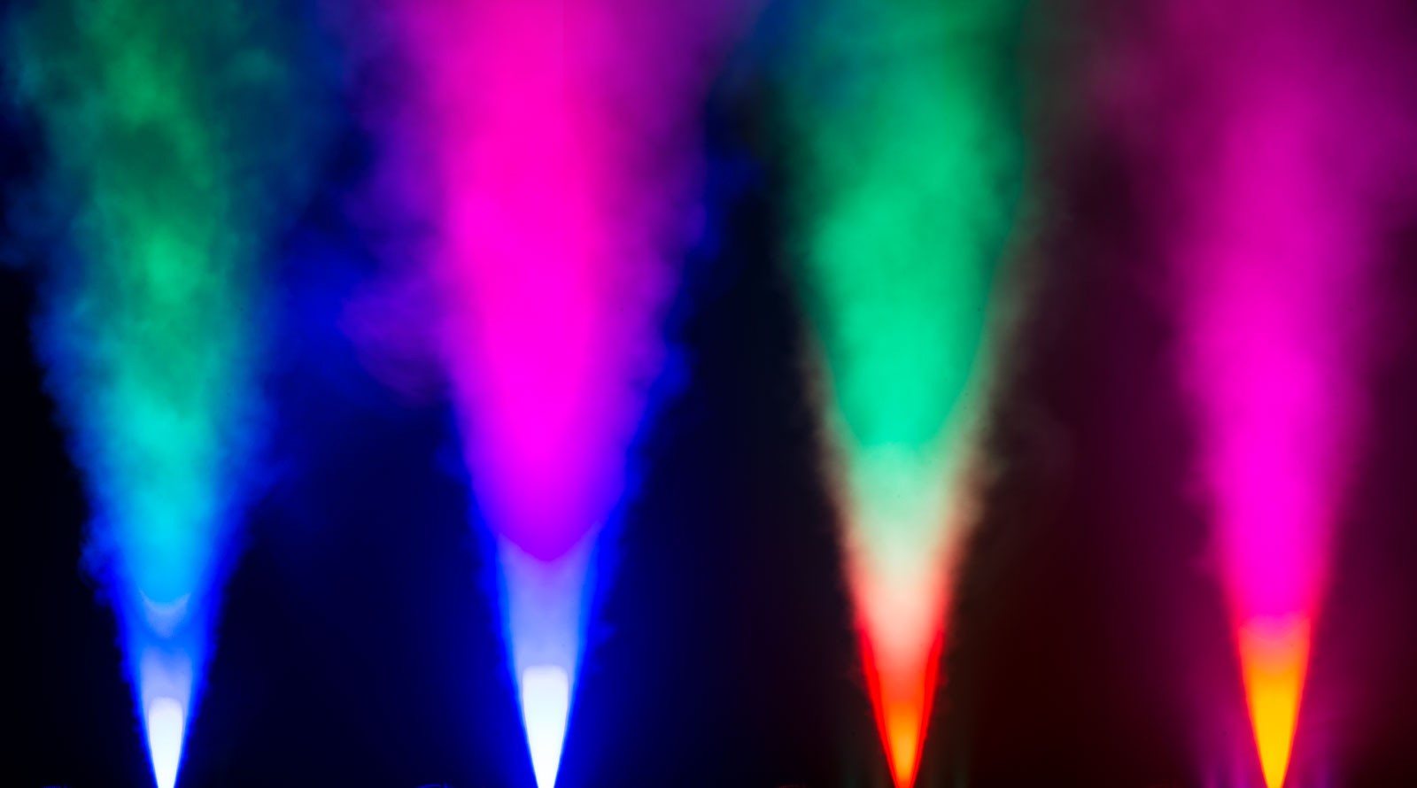 CHAUVET VESUVIO II Machine à Brouillard & Éclairage LED RGBA + UV