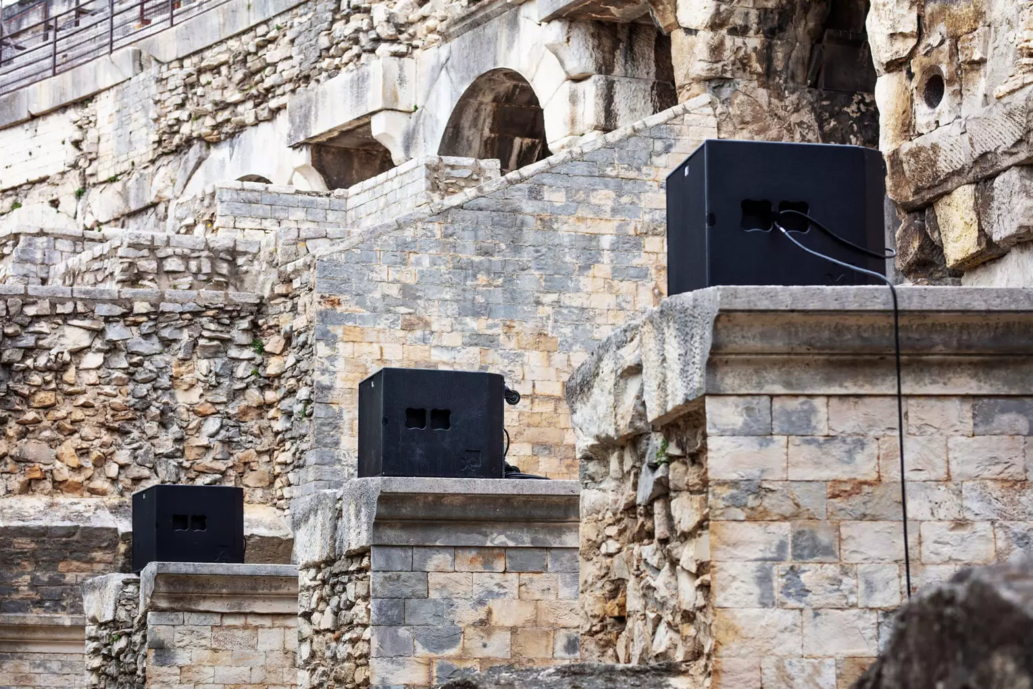 X Series XS-4 passive — vue 4