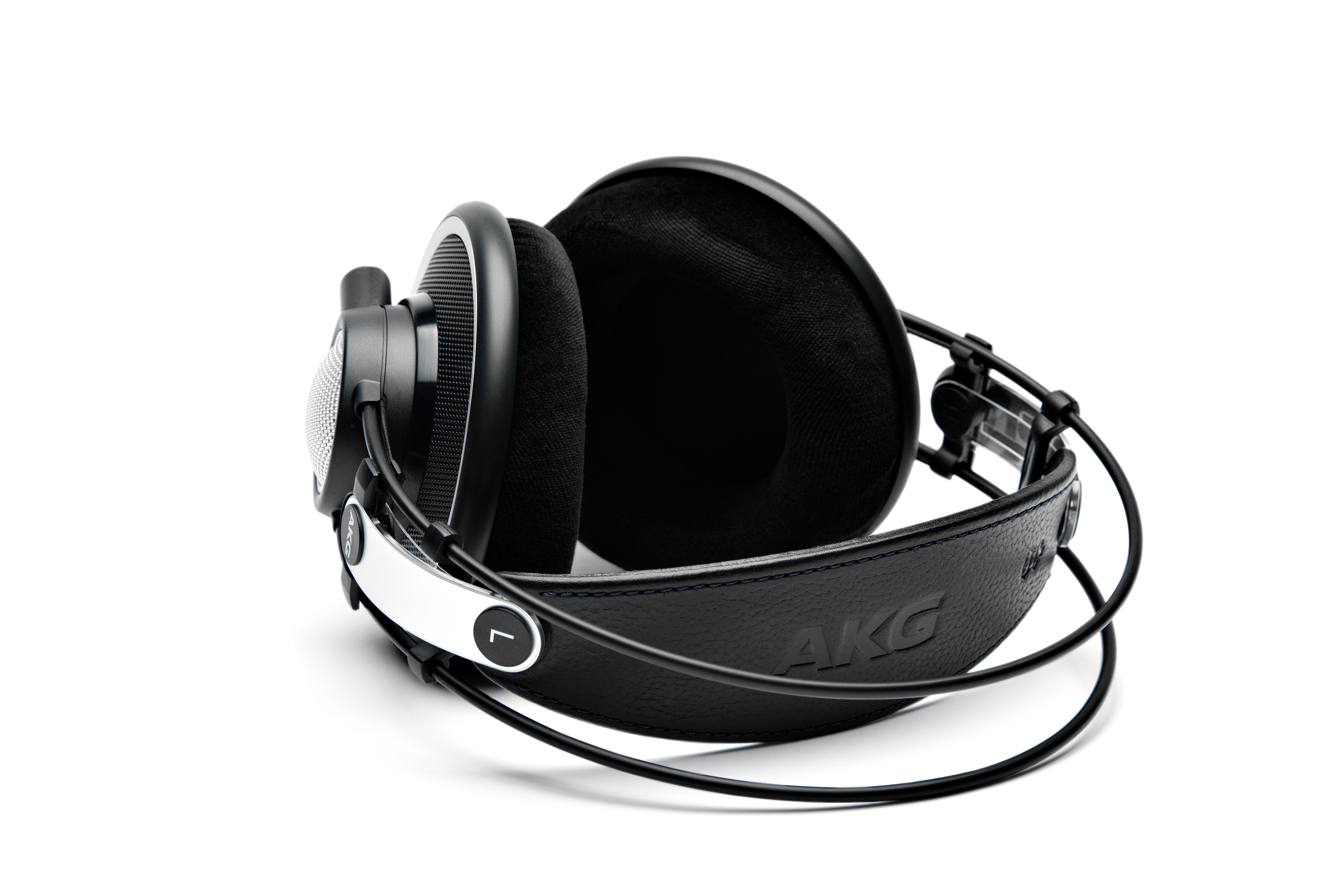 AKG K702 Casque Ouvert Circus Aural 62 Ohms  