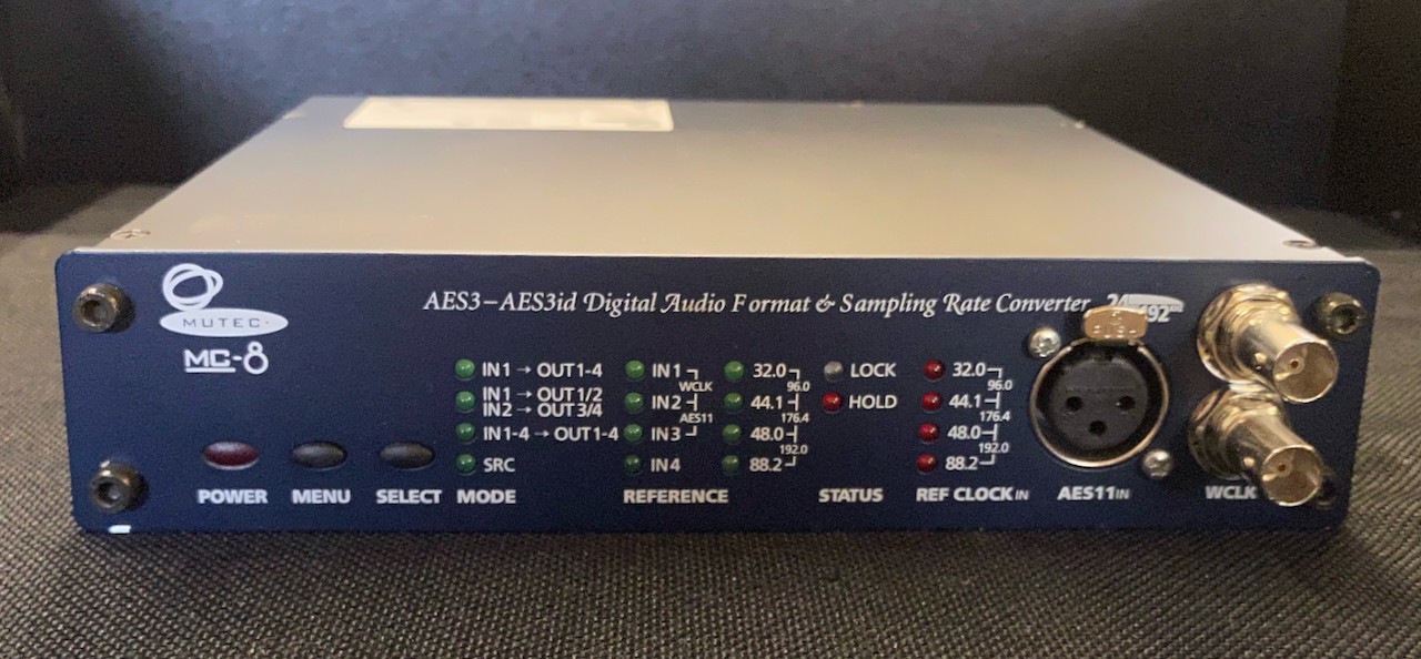 MUTEC MC-8 Interface Multicanal et Convertisseur de Taux d'Échantillonnage pour AES3 et AES3id — MUTEC GmbH