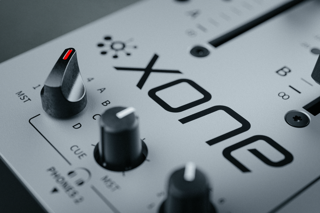 Allen & Heath XONE 96 Console de mixage DJ 6 Entrées Stéréo + 2 Entrées Micros