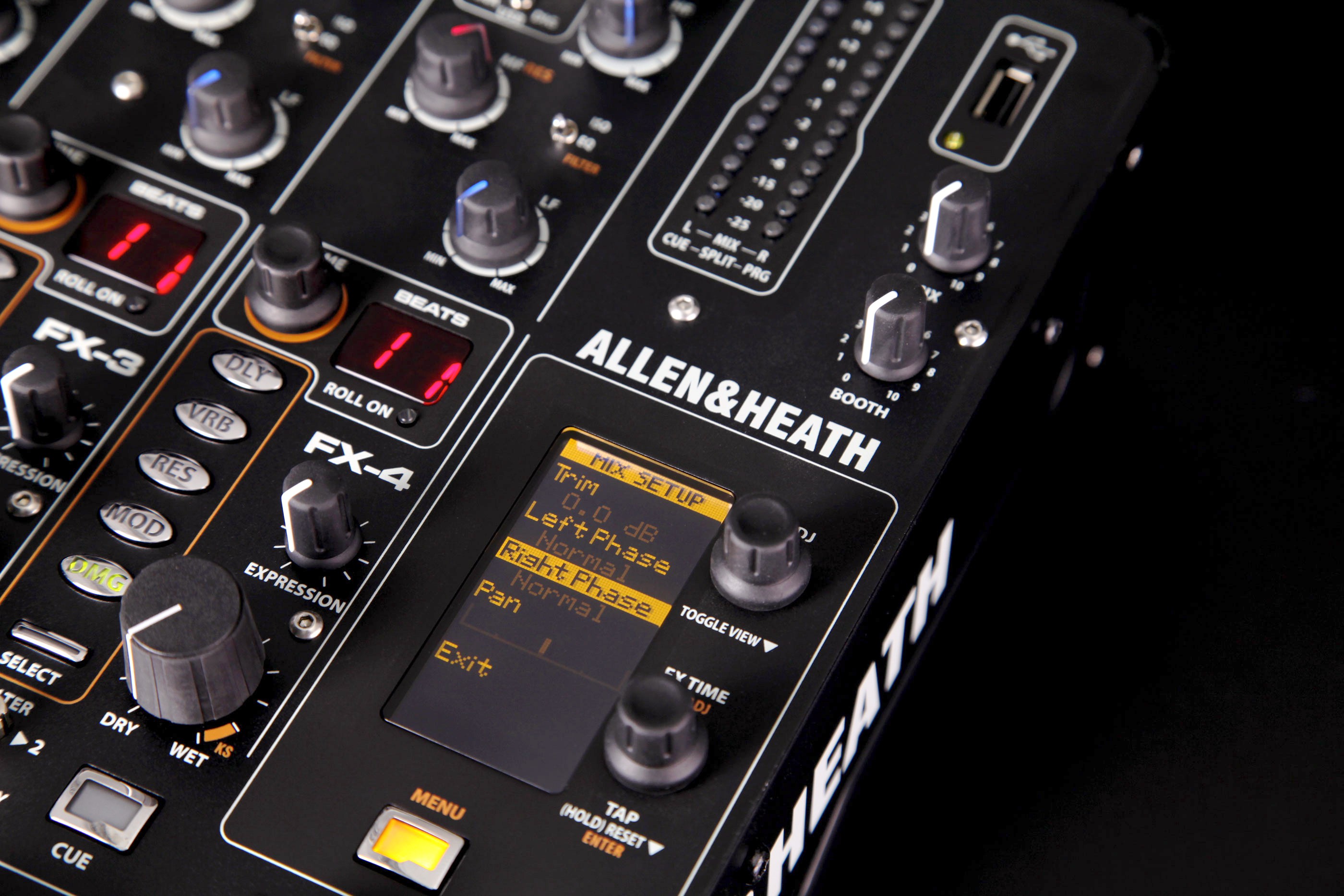 Allen & Heath Xone DB4 Digital Fx DJ Mixer