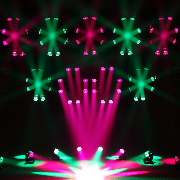 AYRTON NANDOBEAM™ S3 - LED RGBW 19x15W