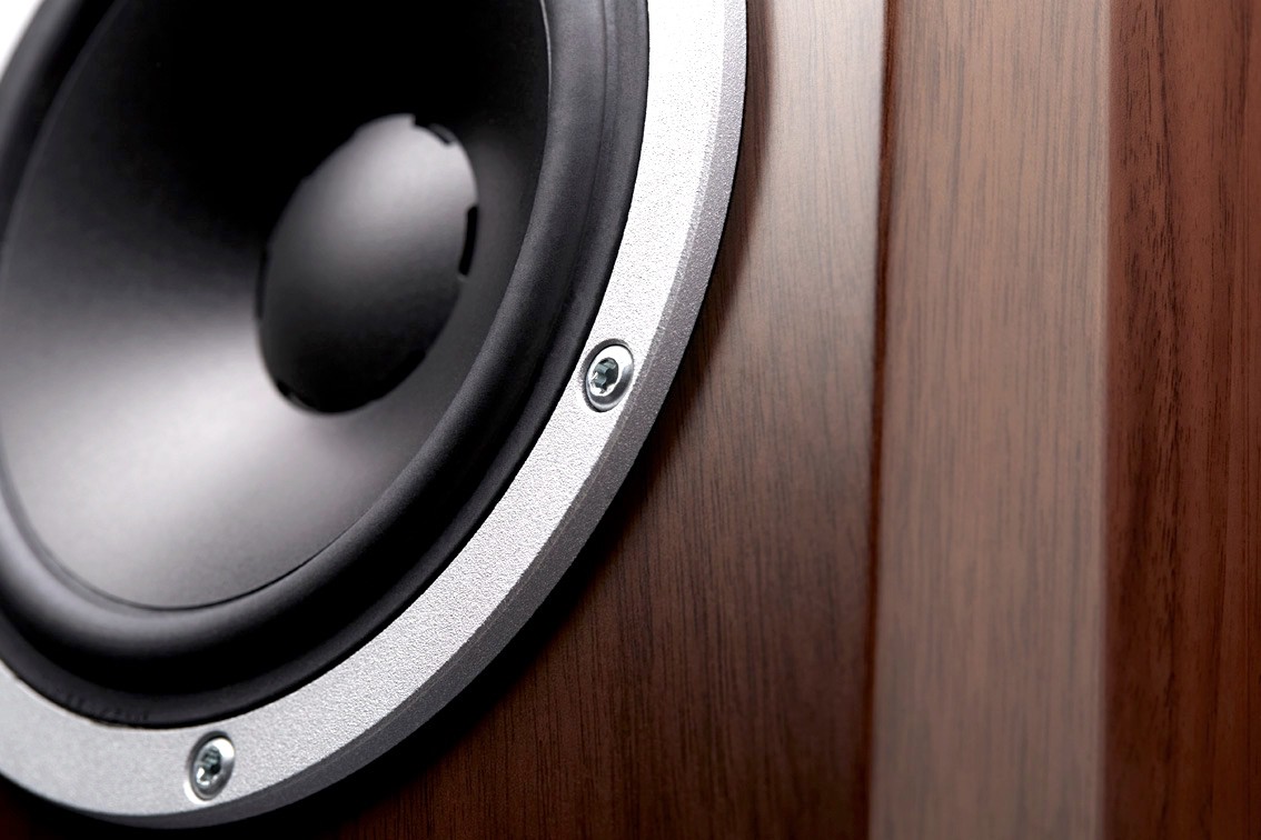 DYNAUDIO Excite X38  Enceinte Colonne (La Paire)