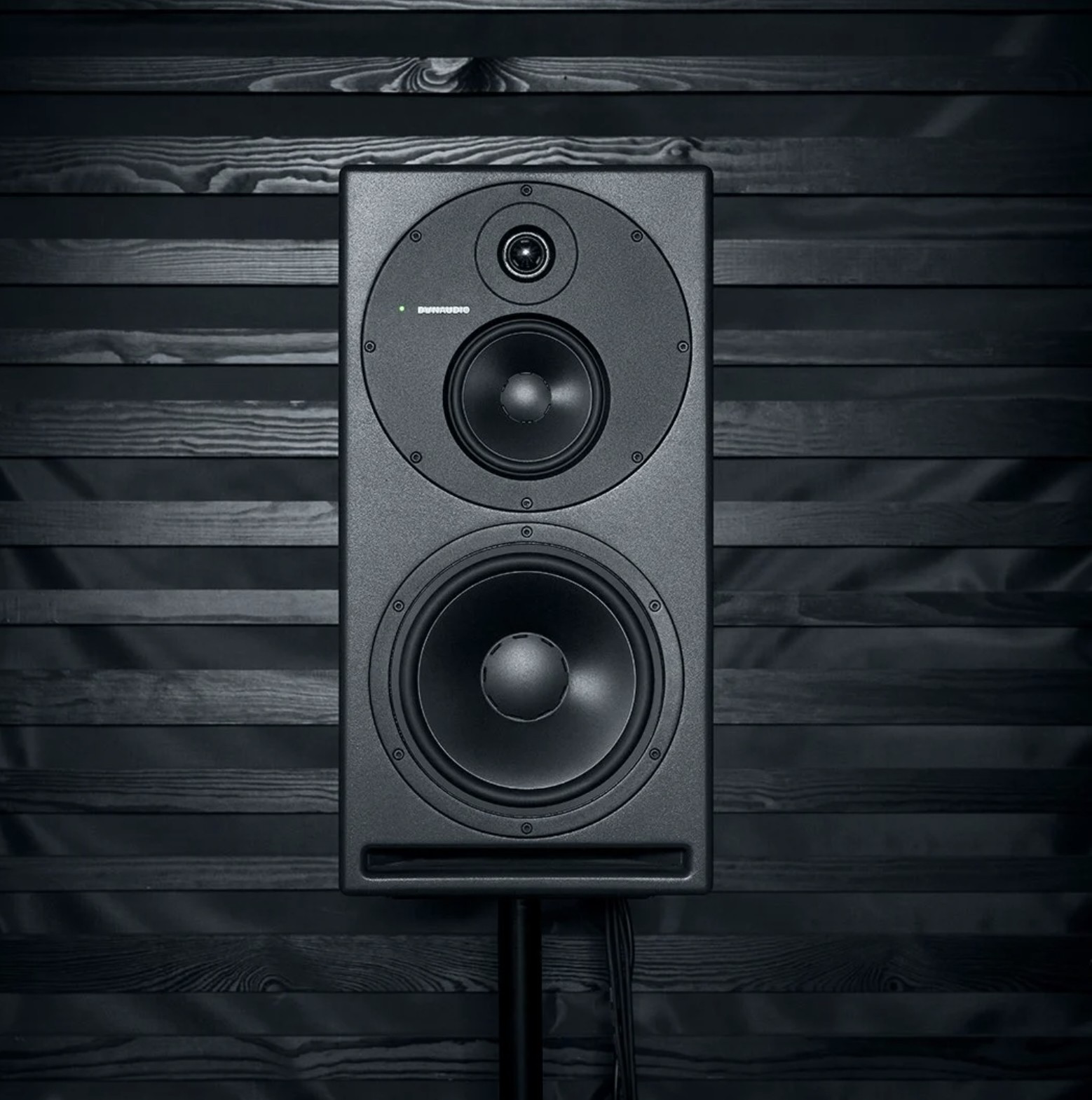 DYNAUDIO CORE59 Enceinte de Monitoring 3 Voies 1150 Watts RMS (L'Unité) — DYNAUDIO