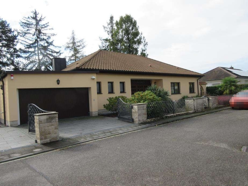 Außenansicht vorne — Einfamilienhaus in Limburgerhof, Hockenheimer Straße 23