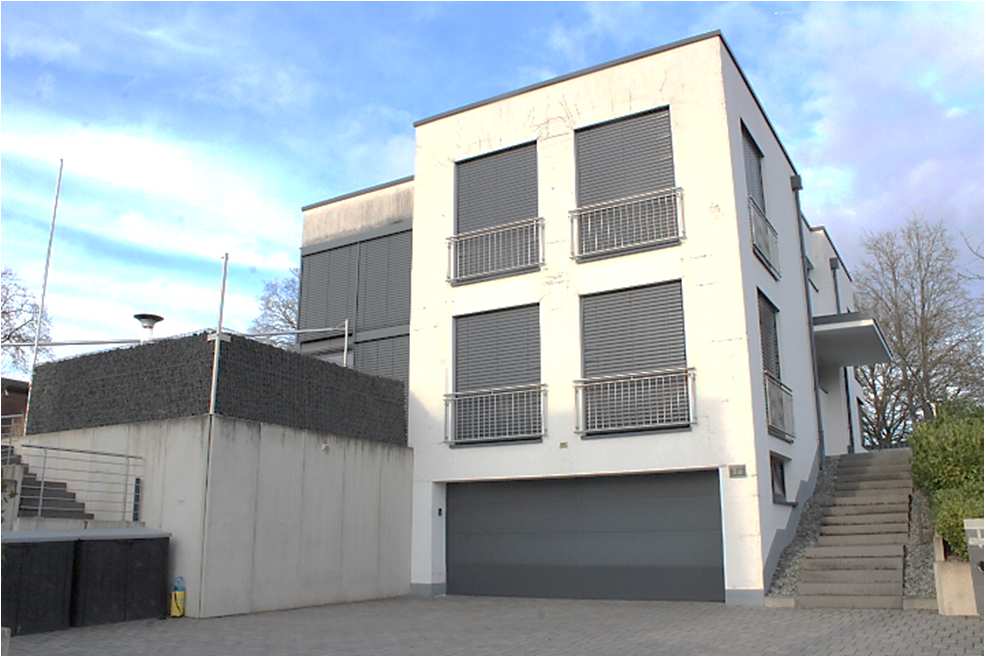 Außenansicht vorne — Unbebautes Grundstück in Niederelbert, Waldstraße 8