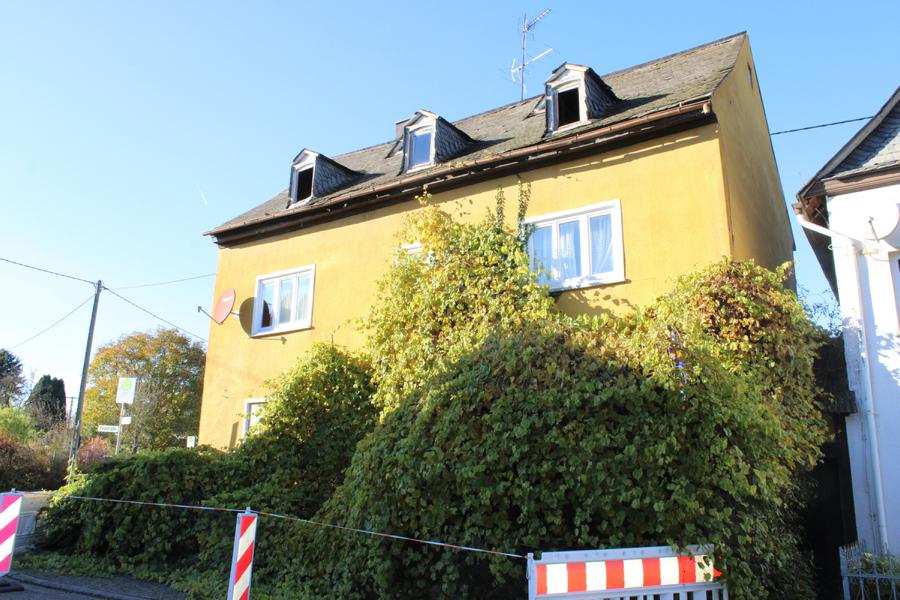 Außenansicht vorne — Wohn-/Geschäftshaus in Eisighofen, Hauptstraße 7a/Brückenstraße 1