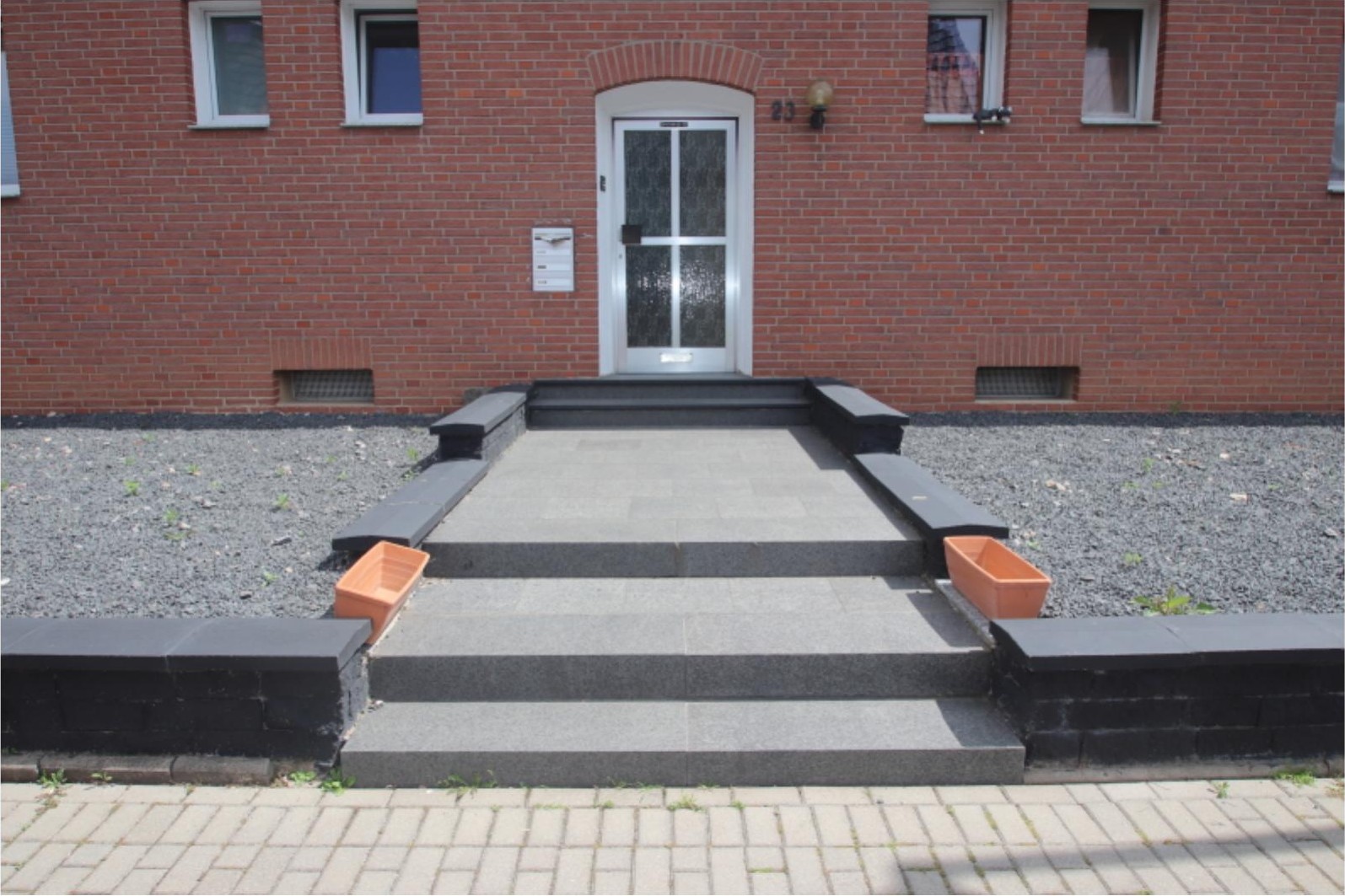 Sonstiges — Mehrfamilienhaus in Grevenbroich