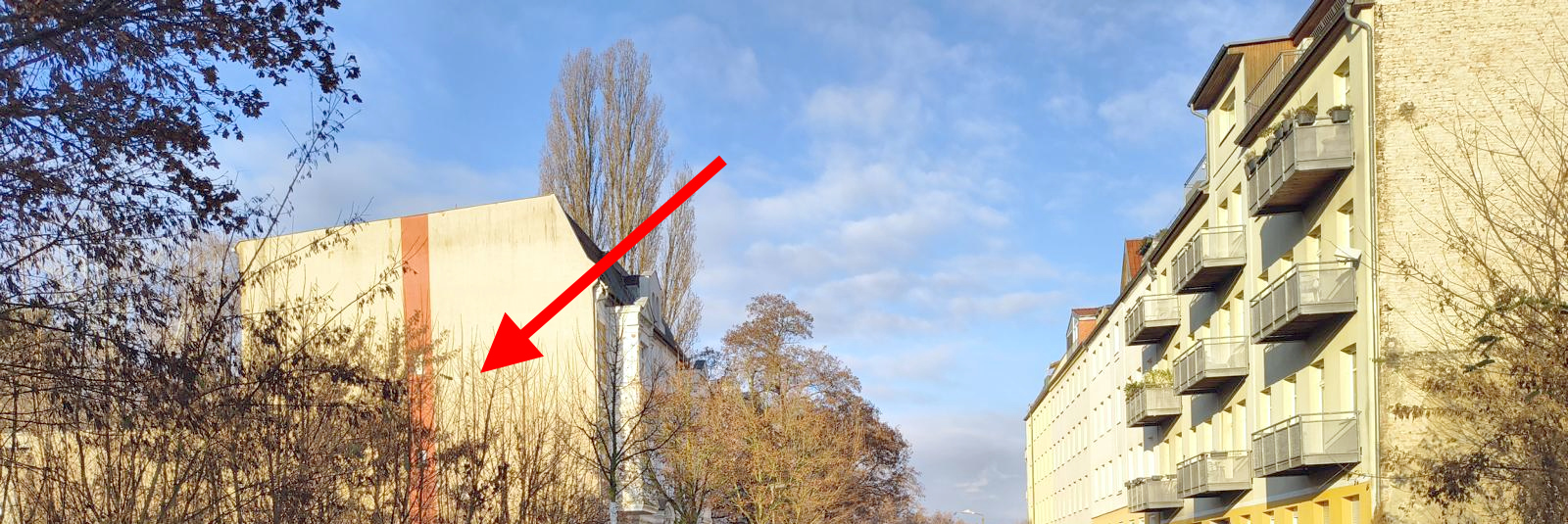 Seitenansicht — Unbebautes Grundstück in Berlin, Pestalozzistraße 4