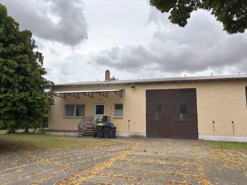 Sonstiges — Gewerbeobjekt in Altentreptow