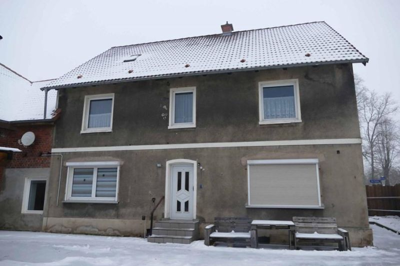 Sonstiges — Zweifamilienhaus in Flechtingen