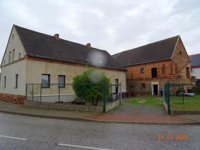 Sonstiges — Einfamilienhaus in Eisleben