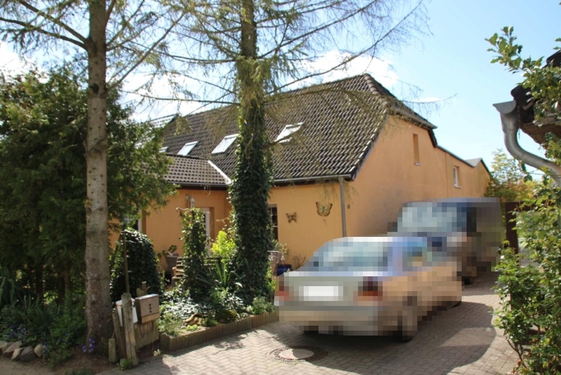 Sonstiges — Doppelhaushälfte