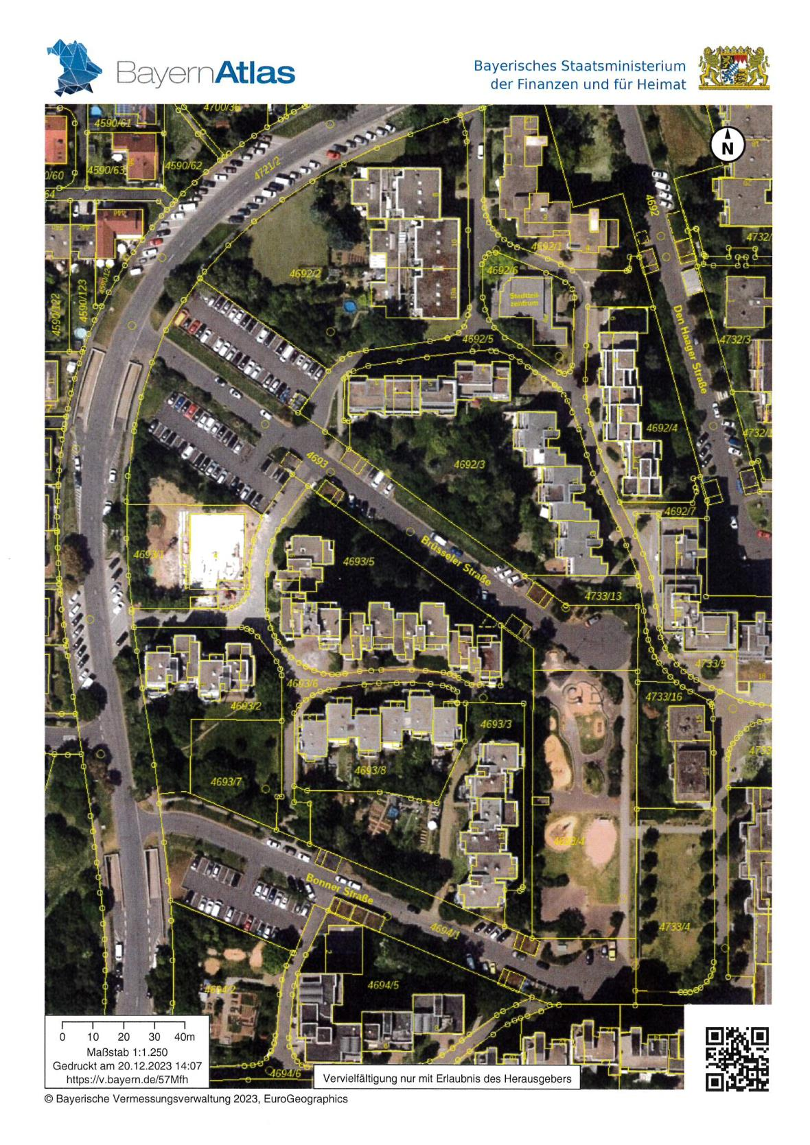 Cadastral-Karte mit Grundstücksnummern und Grenzen in Würzburg, An der Bonner Straße 0, mit Straßen und Gebäuden im Luftbildhintergrund