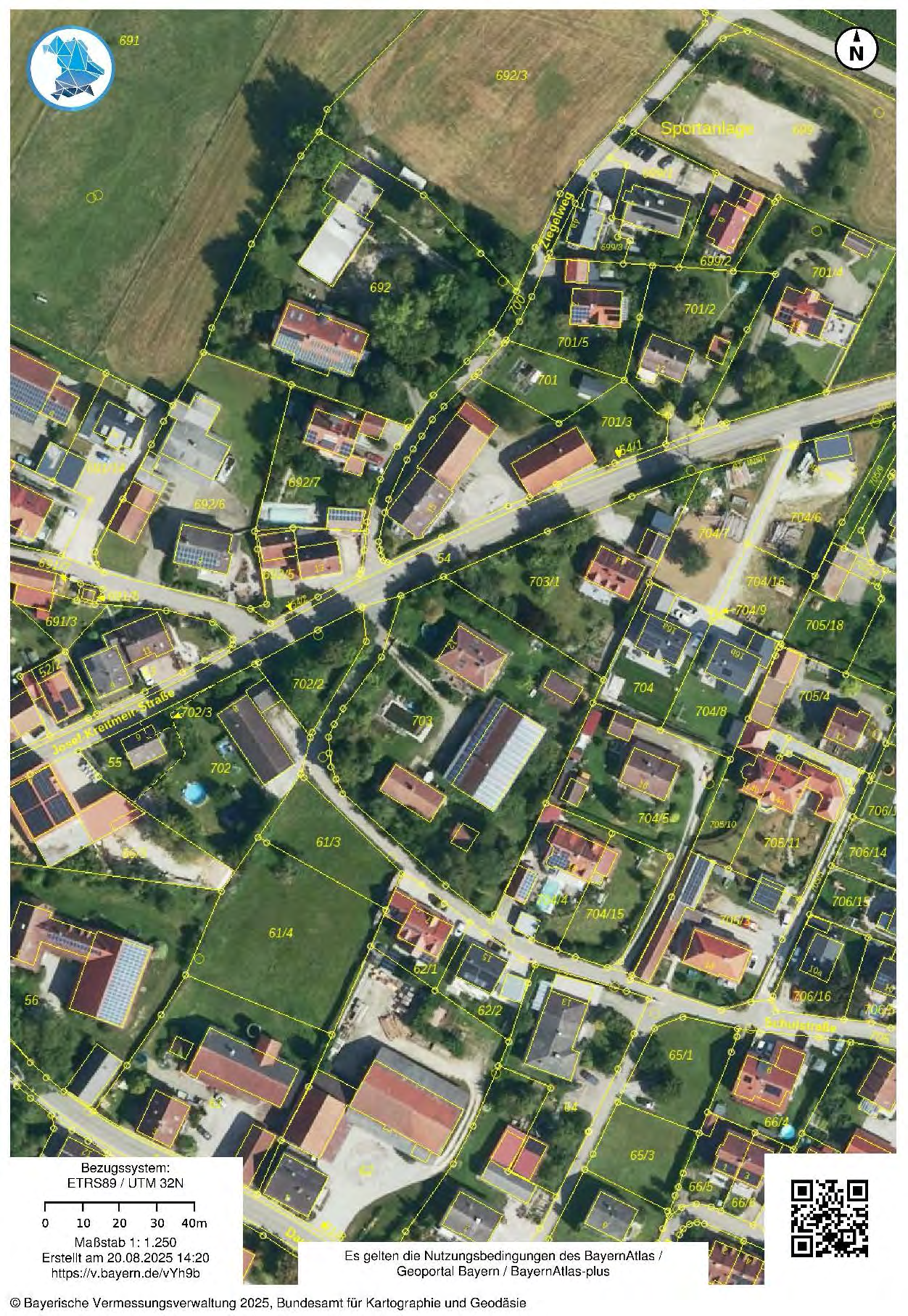 Flurkarte mit Grundstücksabgrenzungen und Parzellennummern in Hilgertshausen-Tandern, Josef-Kreitmeir-Straße 12, inklusive Maßstab und Nordpfeil