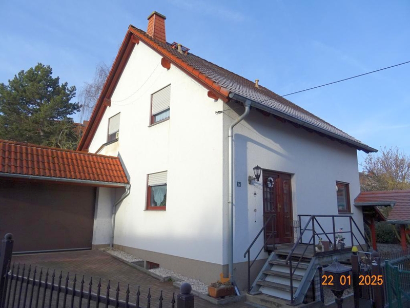 Sonstiges — Einfamilienhaus in Zeitz