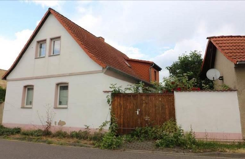 Sonstiges — Einfamilienhaus in Leuna Ortschaft Kötzschau OT Witzschersdorf