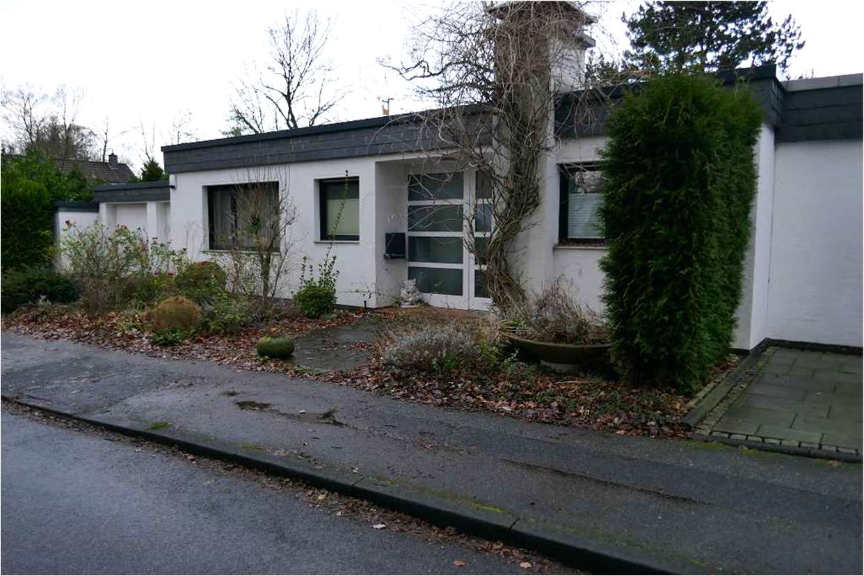 Außenansicht vorne — Einfamilienhaus in Bergisch Gladbach, Klutstein 1