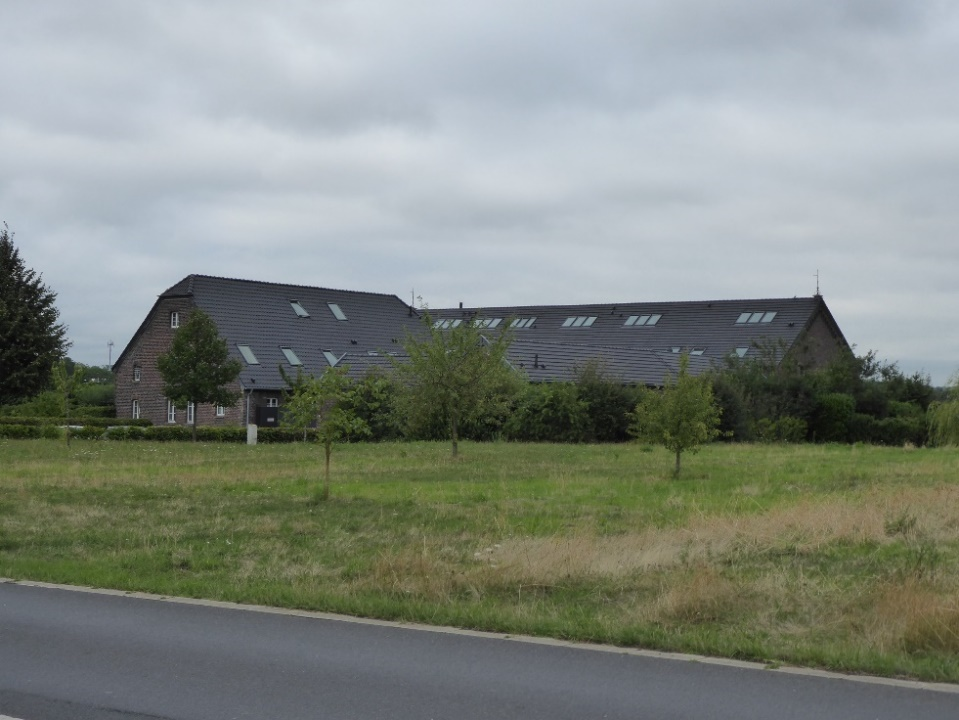 Außenansicht vorne — Reihenhaus in Willich, Am Straterhof 17