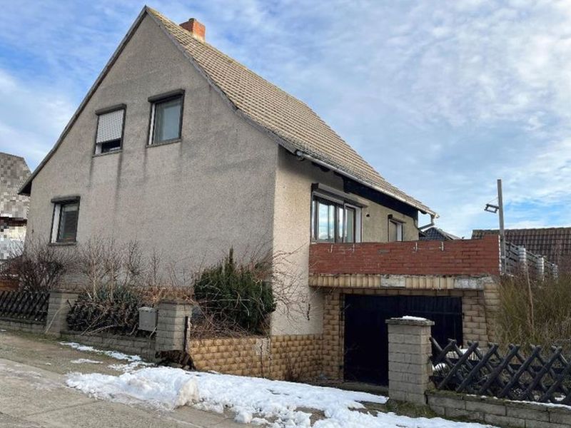 Außenansicht vorne — Einfamilienhaus in Oschersleben