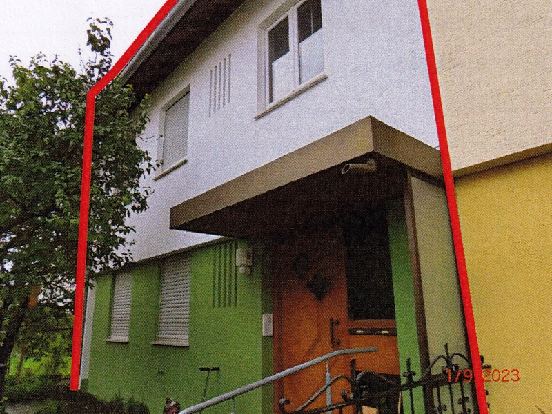 Eingang — Doppelhaushälfte in Schorndorf-Weiler Grundbuch Zu, Königsberger Str