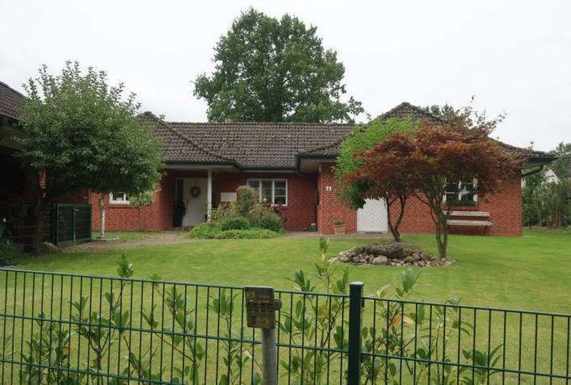 Außenansicht vorne — Einfamilienhaus in Kattendorf, Buschweg 11