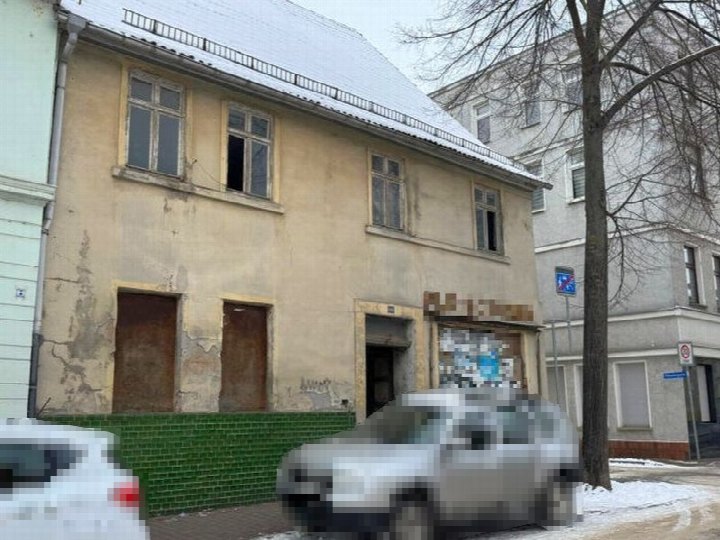 Außenansicht vorne — Unbekannt in Calbe, Schloßstraße 105